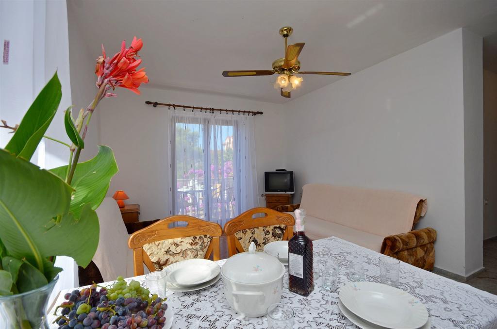 Apartments Miljenka Vodice Luaran gambar