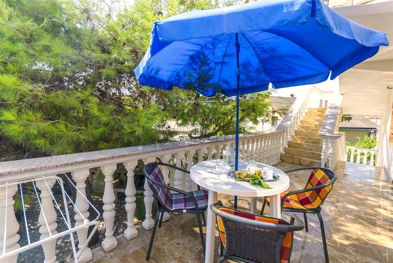 Apartments Miljenka Vodice Luaran gambar